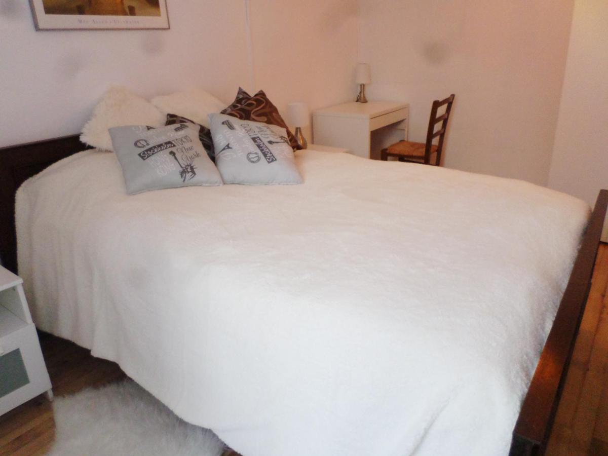 Les Marronniers Bed & Breakfast La Chapelle-sous-Brancion Exterior photo