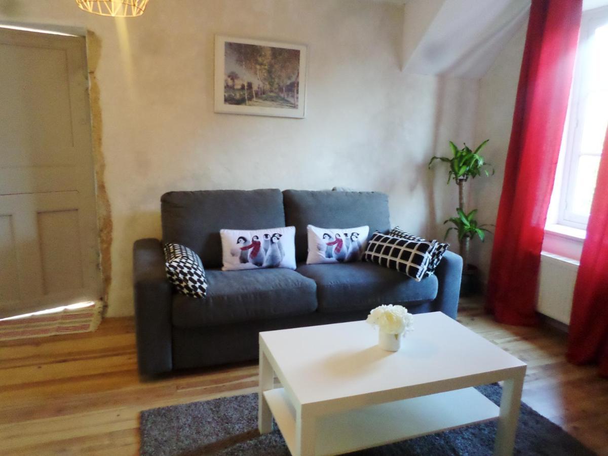 Les Marronniers Bed & Breakfast La Chapelle-sous-Brancion Exterior photo