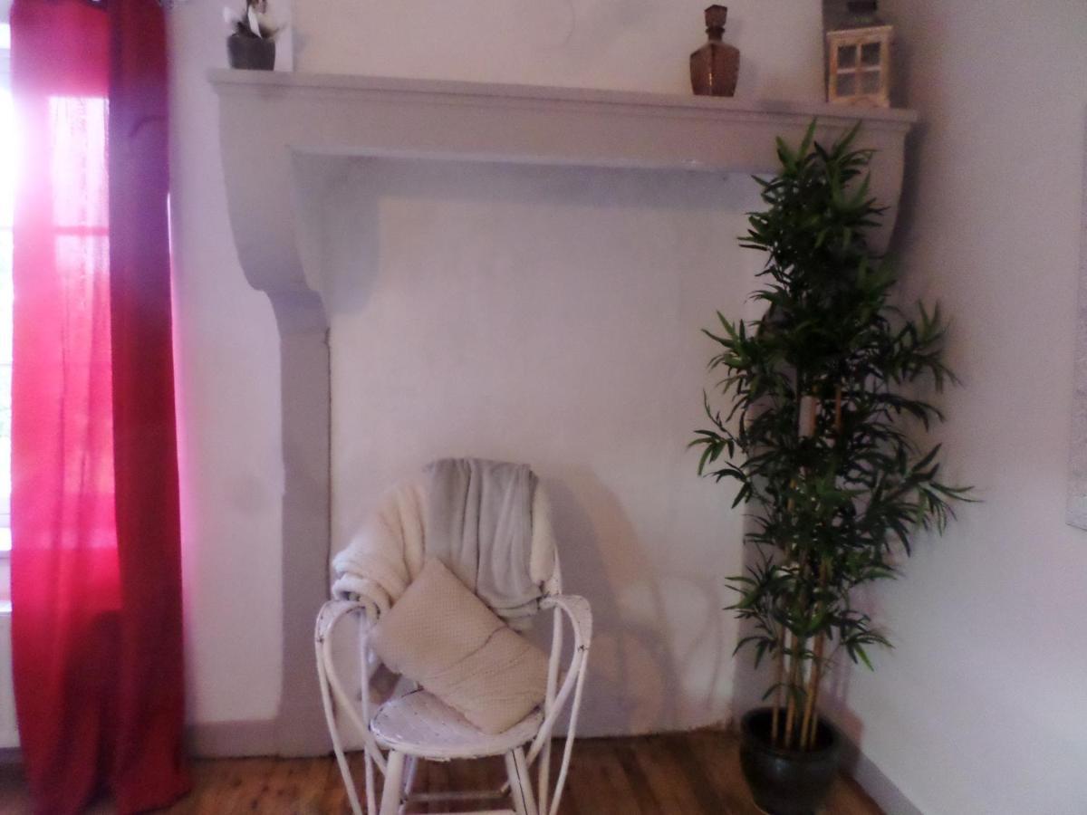 Les Marronniers Bed & Breakfast La Chapelle-sous-Brancion Exterior photo