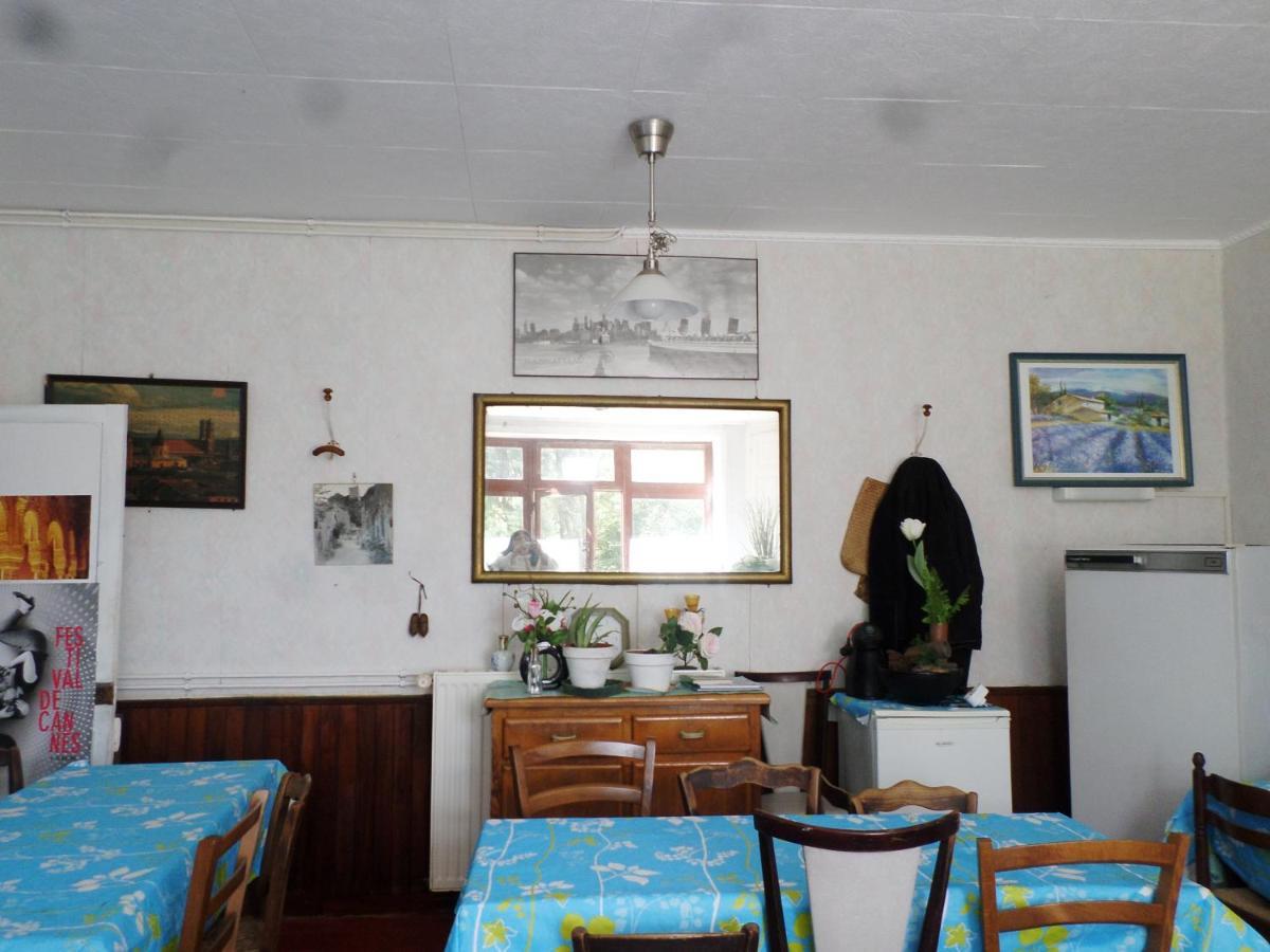 Les Marronniers Bed & Breakfast La Chapelle-sous-Brancion Exterior photo